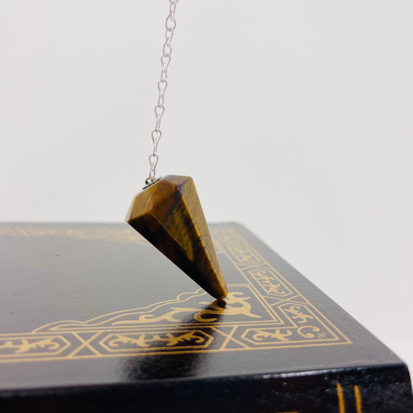 Crystal Pendulum